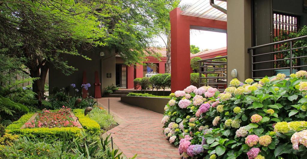 Avalon Guest Manor Hotel Newcastle Bagian luar foto