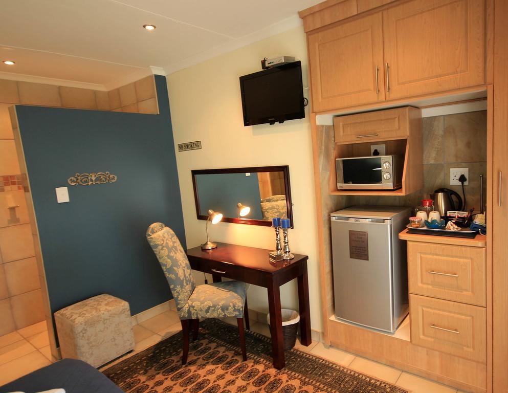 Avalon Guest Manor Hotel Newcastle Bagian luar foto